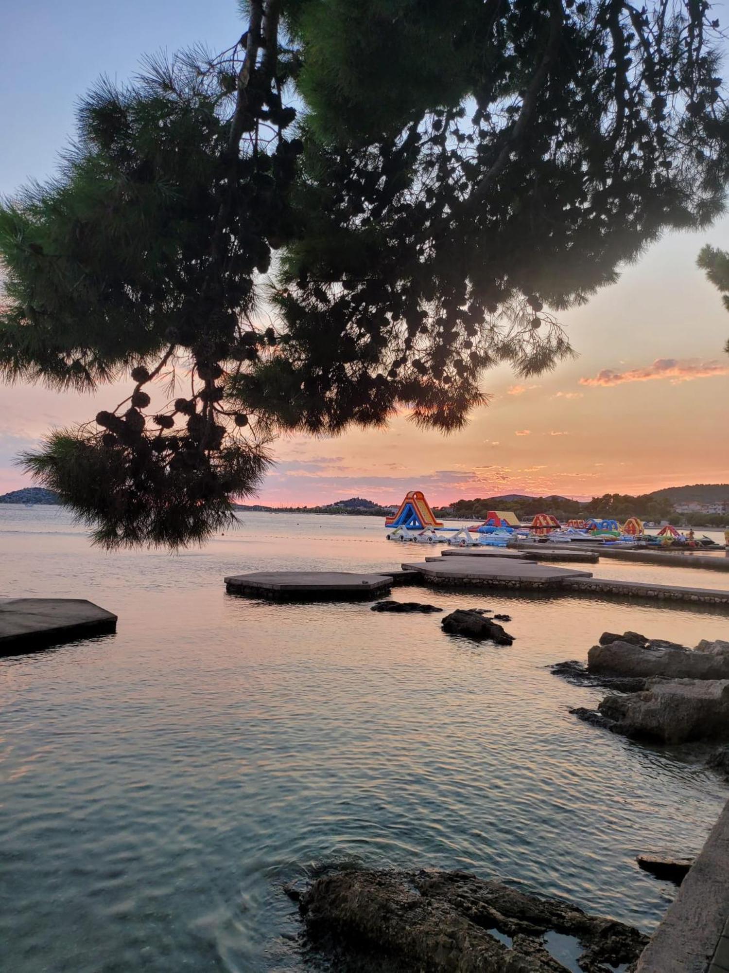 Apartmani Linda Vodice Exterior photo